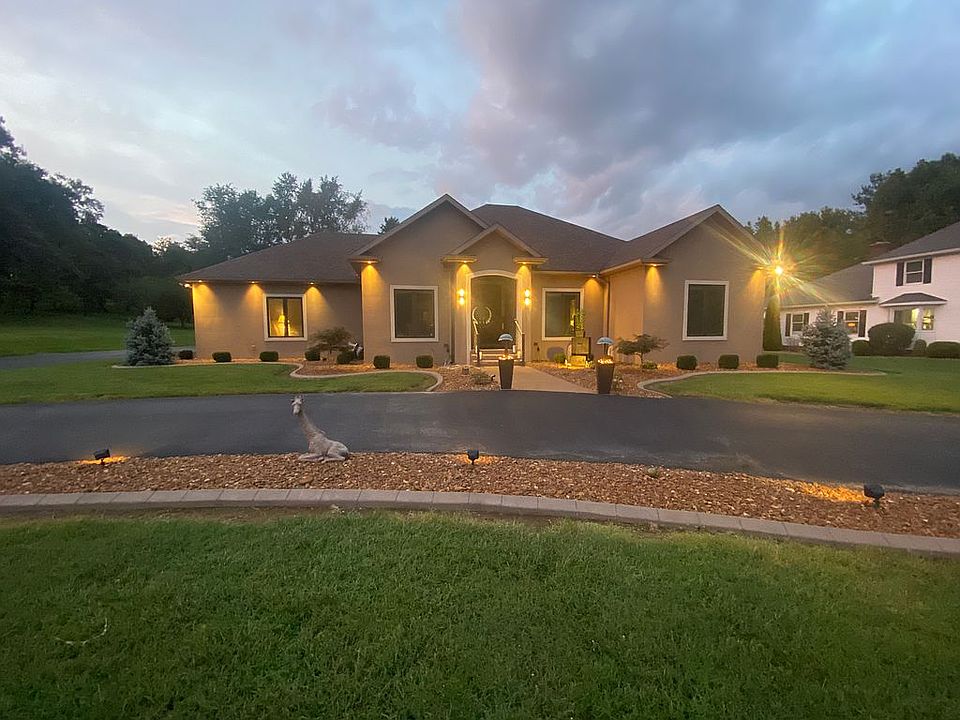 1st image of 288 Daleview Cir