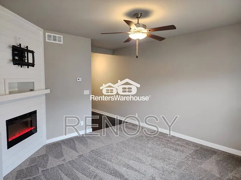 2829 NW Lois Ln — Photo 4