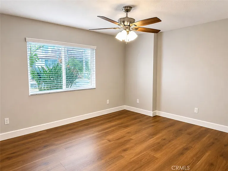 11987 Pomering Rd — Photo 15