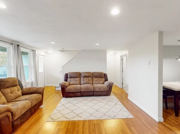 55B Swan Ave, Worcester, MA 01602