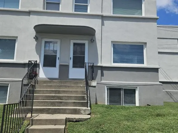 967 E Maple St, Jeffersonville, IN 47130