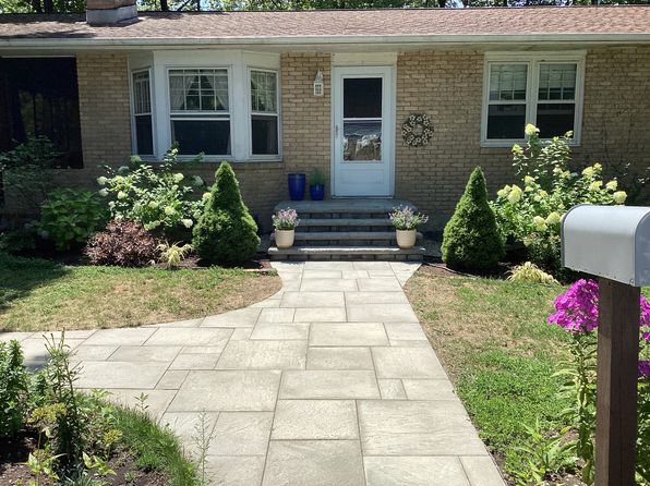 6 Lookout Ave