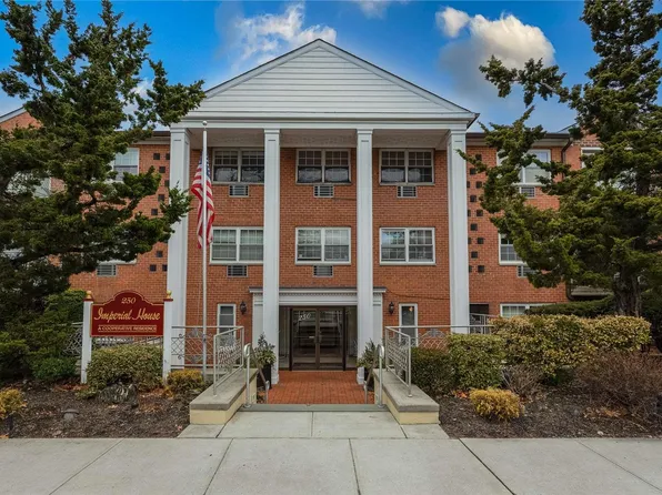 250 N Village #C24, Rockville Centre, NY 11570