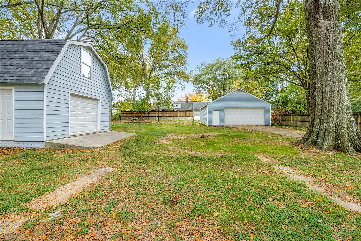 3 bed, 2100 sqft, $2,500 — Photo 2