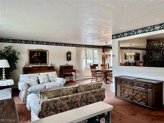 3rd image of 6472 Brookhill Dr