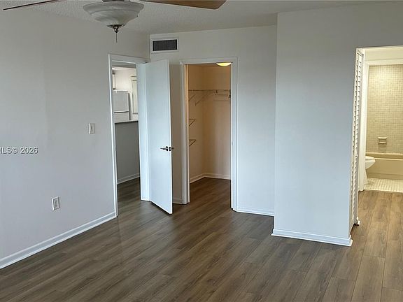 4th image of 10815 SW 112th Ave APT 311