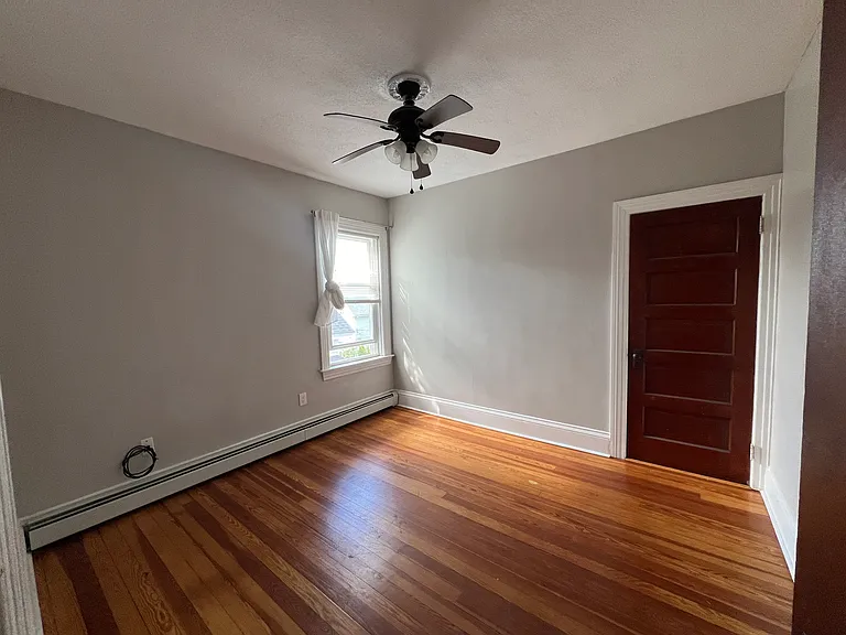 57 Woodbine St — Photo 5
