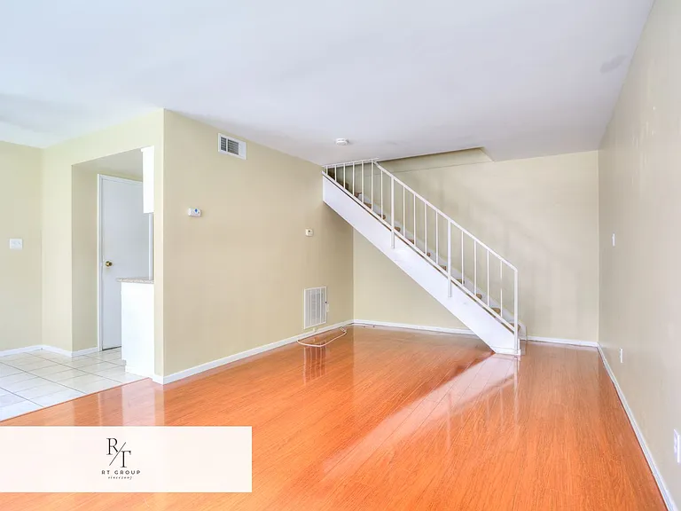 2368 Pepper St — Photo 6