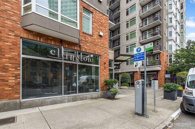 3rd image of 2801 1st Avenue #807