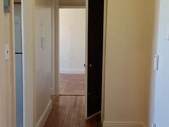 4th image of 1799 Bedford Ave APT 4D