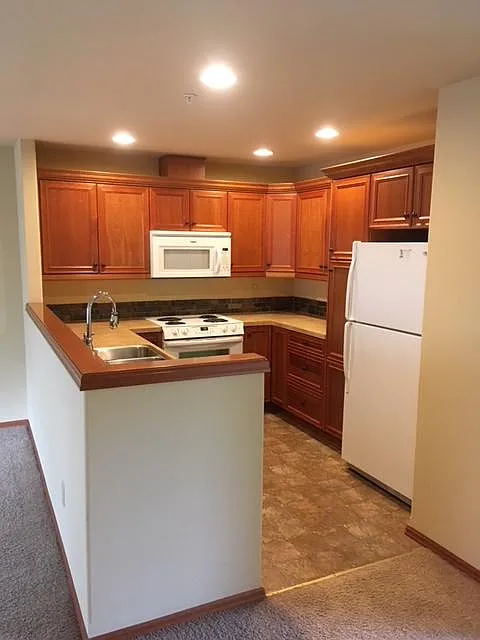 2 bed, 2.5 bath, 1250 sqft, $2,500 — Photo 2