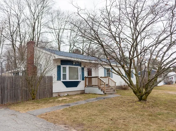 42 Lannon Ave, Dracut, MA 01826