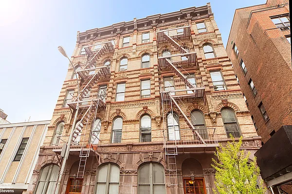 Rented by Brown Harris Stevens | media 18