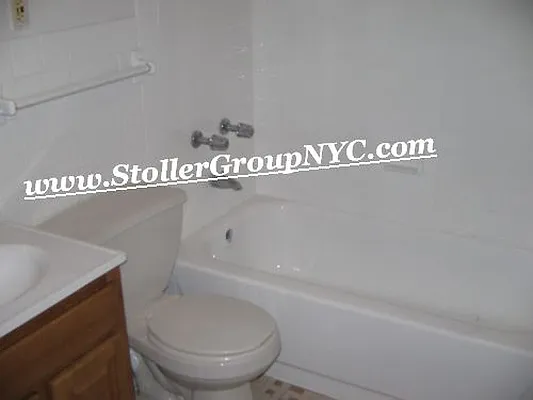 Rented by Moses Stoller, LREB | media 18