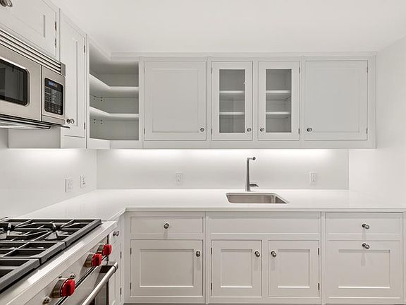 5th image of 530 Park Ave APT 9G