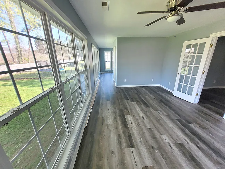 2226 Windcrest Dr — Photo 5