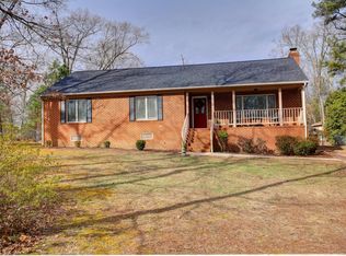 9306 Trumpeter Run Ct, South Chesterfield, VA 23803