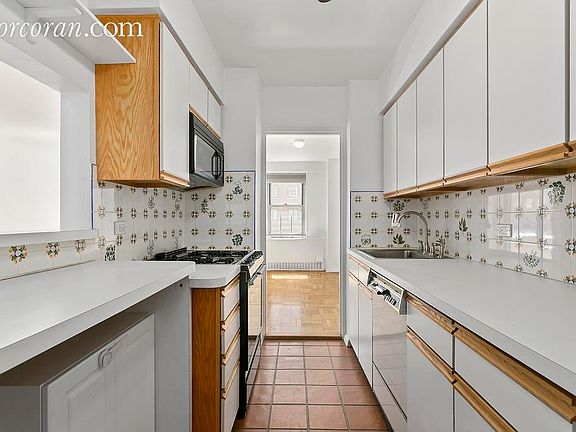 5th image of 525 E 86th St APT 8G