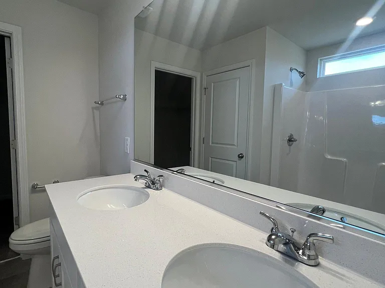 640 Cam Cir — Photo 13
