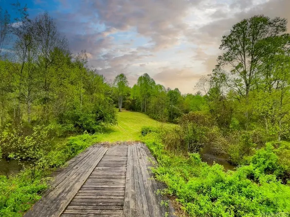 TBD Flat Creek Drive, Lake Toxaway, NC 28747