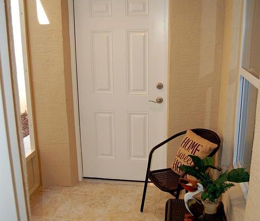 3rd image of 2219 Hawks Cove Cir