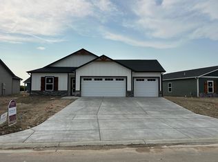 2221 S Monticello Dr, Andover, KS 67002