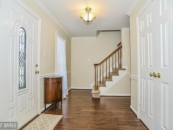 3rd image of 2764 Mansway Dr