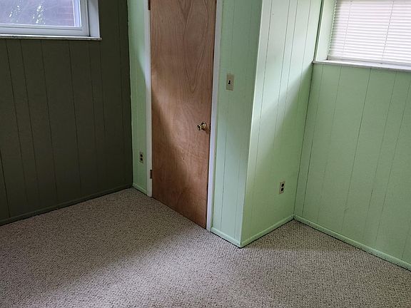 3rd image of 735 Athalia St #2