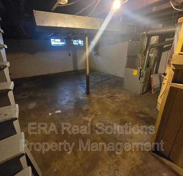 598 S Hague Ave — Photo 14