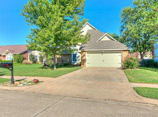 2711 S Gardenia Ave, Broken Arrow, OK 74012