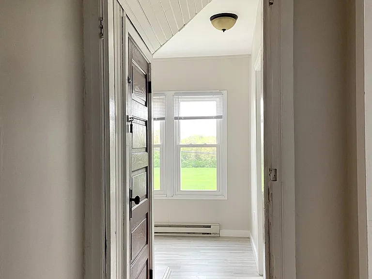 518 Main St #1 — Photo 16