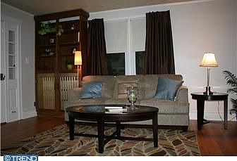 2nd image of 251 W Plumstead Ave