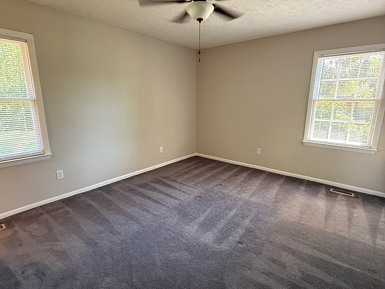 6708 Seaford Dr — Photo 10
