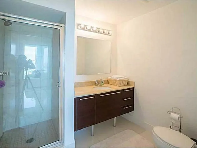 1900 N Bayshore Dr #3612 — Photo 9