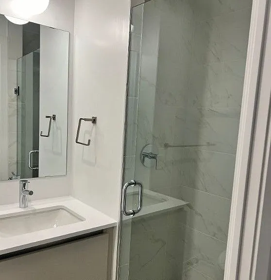 395 Dundas St W #619 — Photo 19