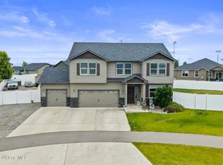 13348 N Freight Train Ct, Rathdrum, ID 83858