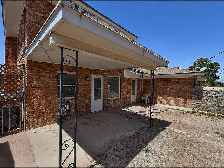 6913 Pamlico Dr — Photo 31