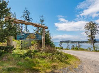 7340 Thornton Hts, Capital, BC V9Z 1L8