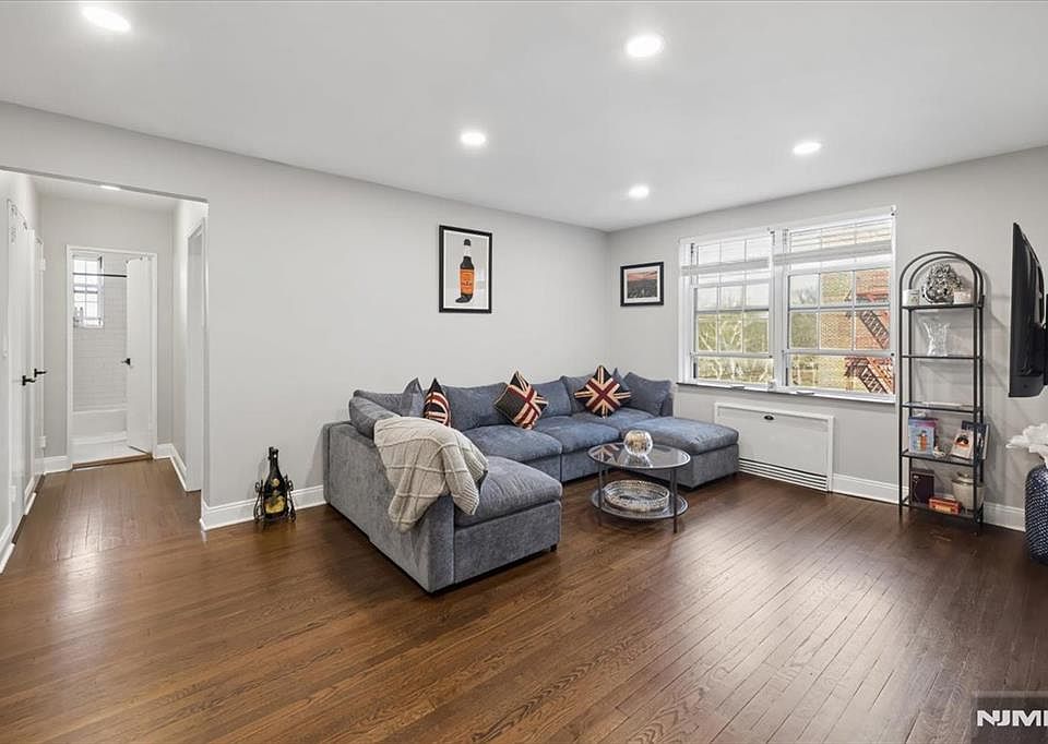 1st image of 8300 Boulevard E APT 4G