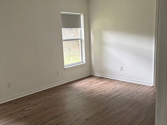 4th image of 6700 SW 86th Pl