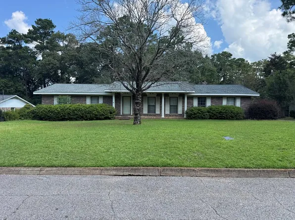 1002 Winchester Cir, Dothan, AL 36303