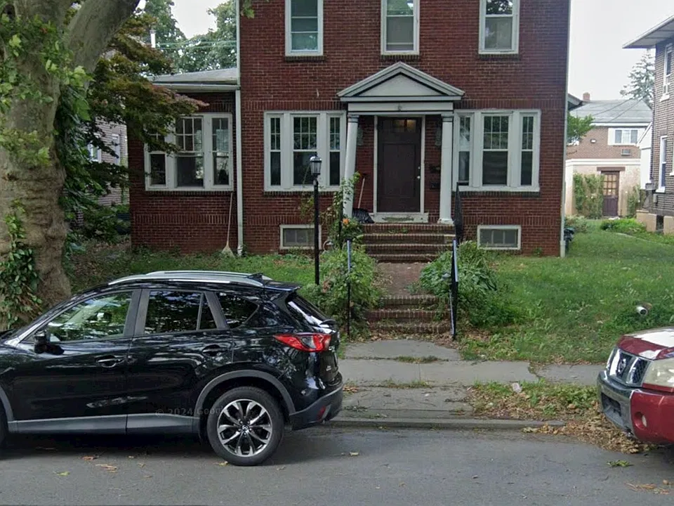 1221 W Union Blvd