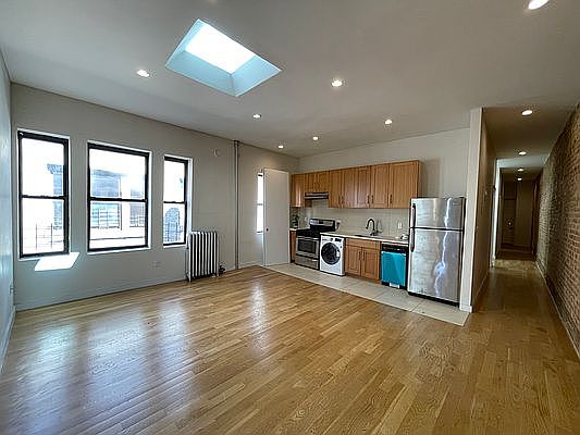 1st image of 555 W 151st St #677