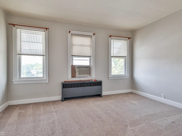 805 Main St — Photo 27