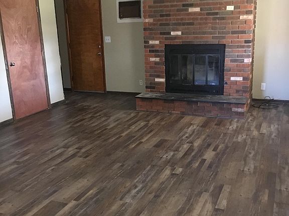 4th image of 107 E Sunrise Ave