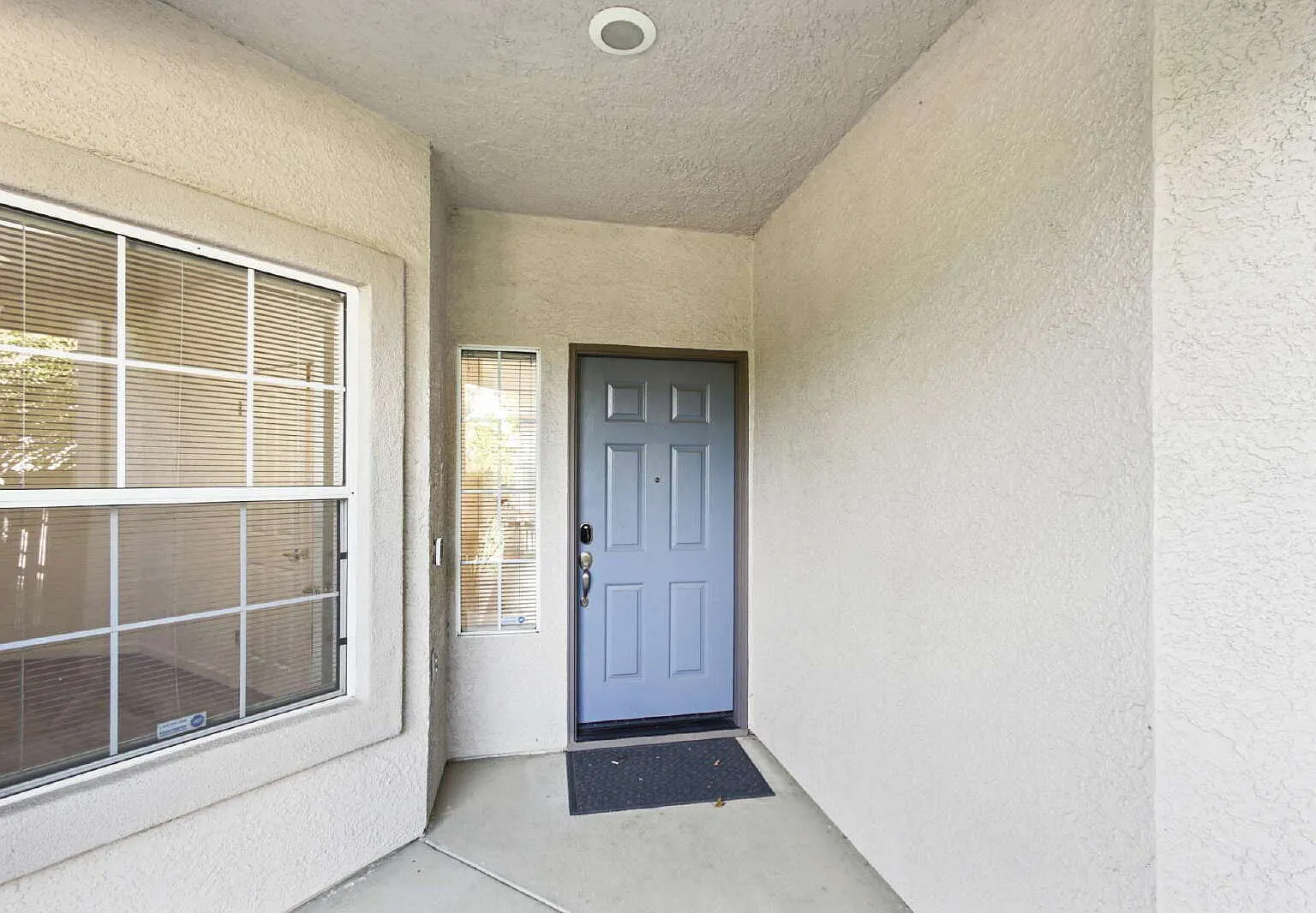 3 bed, 2.0 bath, 1567 sqft, $3,200 — Photo 3