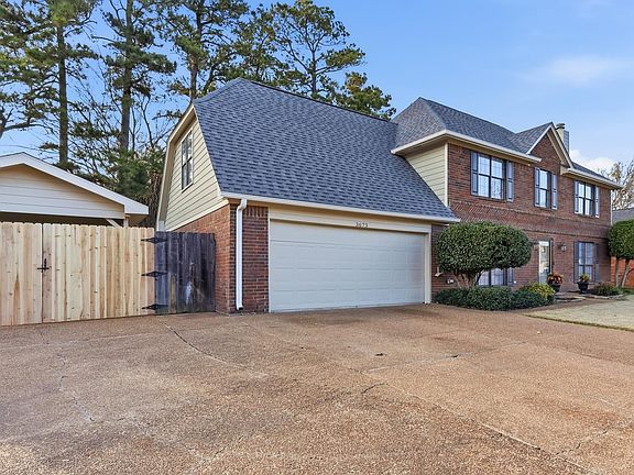 2nd image of 3673 Oak Walk Cv