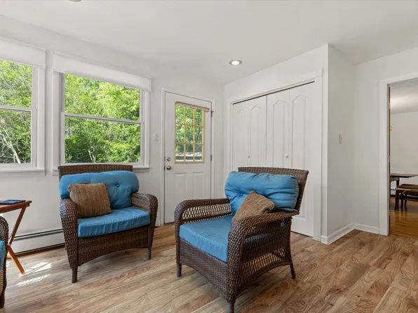 190 Prall Avenue image 13 of 24