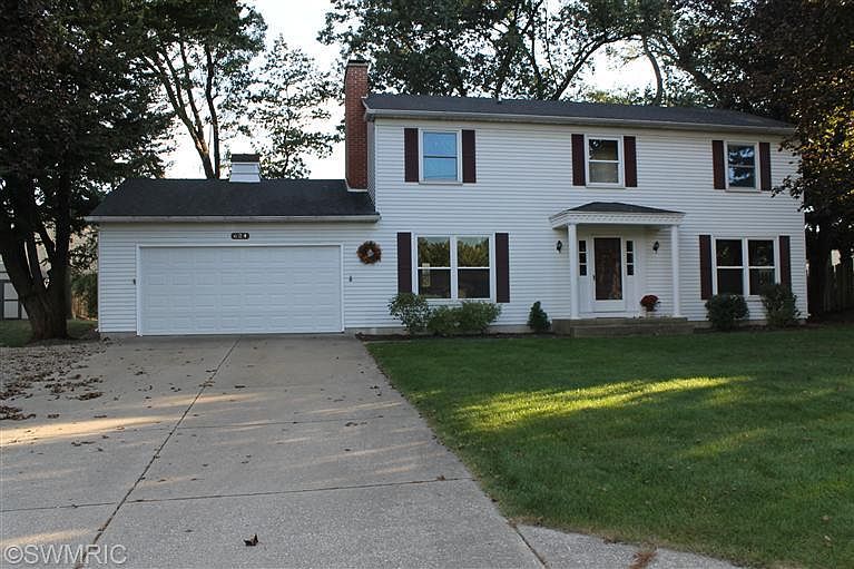 1st image of 624 Circlewood Dr S