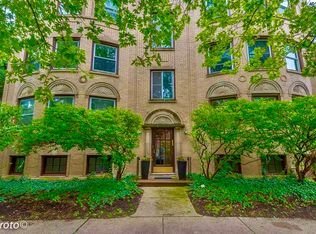 6737 N Greenview Ave #1S, Chicago, IL 60626